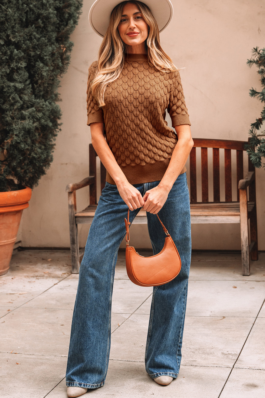 Fish Scale Textured Knit Ribbed Crew Neck Short Sleeve Sweater