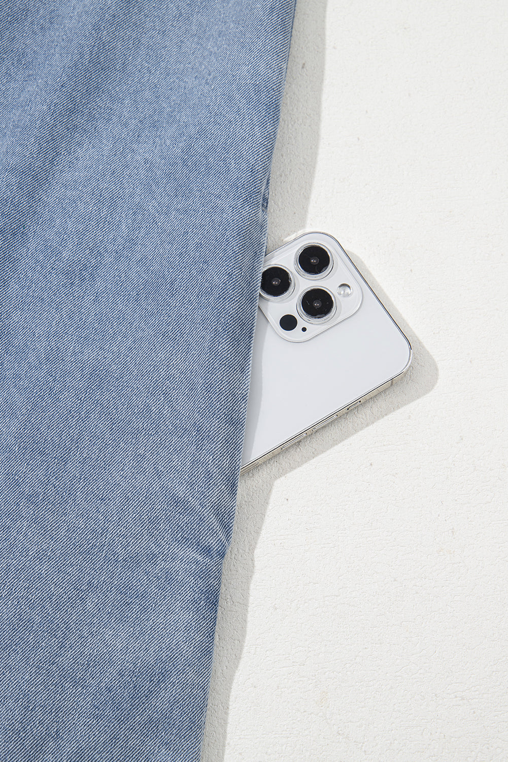 Robe babydoll en jean à manches bouffantes et col carré