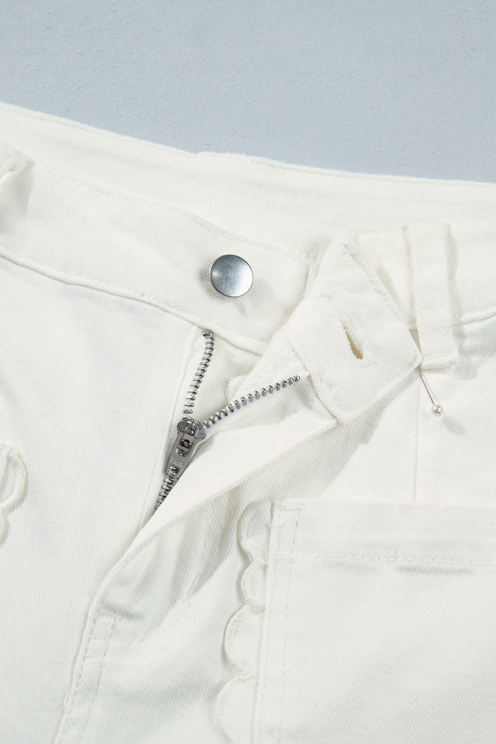 White Solid Color Scalloped Patch Pocket Shift Jeans