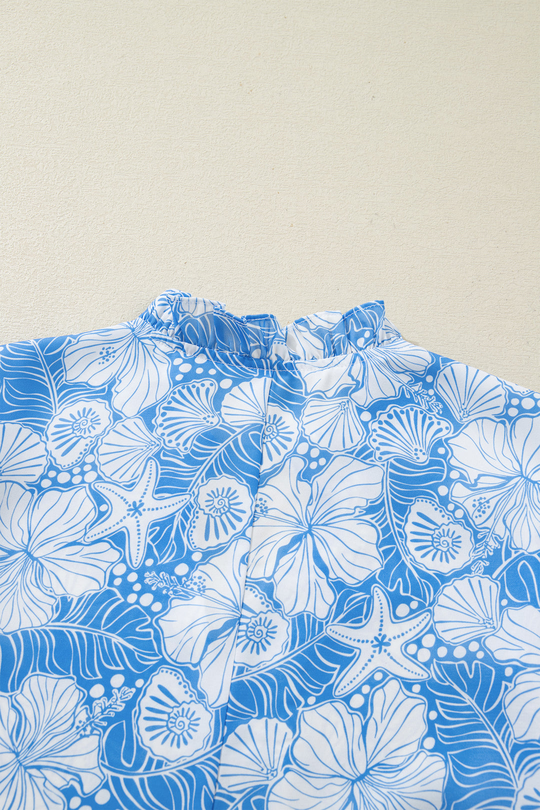 Sky Blue Oceanic Floral Print Scalloped Trim V Neck Short Sleeve Blouse