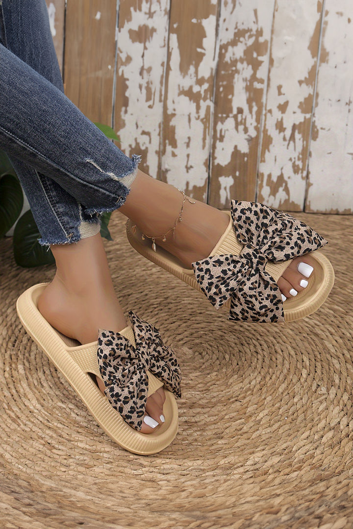 Contrast Leopard Bow Decor Casual Comfort Slippers
