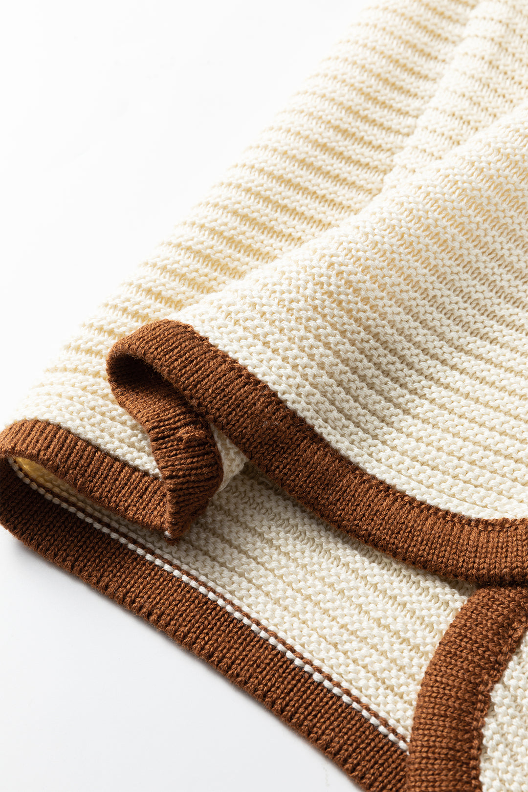 Horizontal Ribbed Knit Contrast Trim Ties Front Sweater Vest
