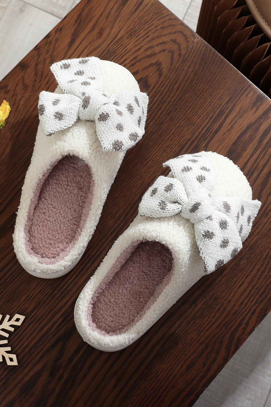 Polka Dot Knit Bow Decor Plush Color Block Slippers