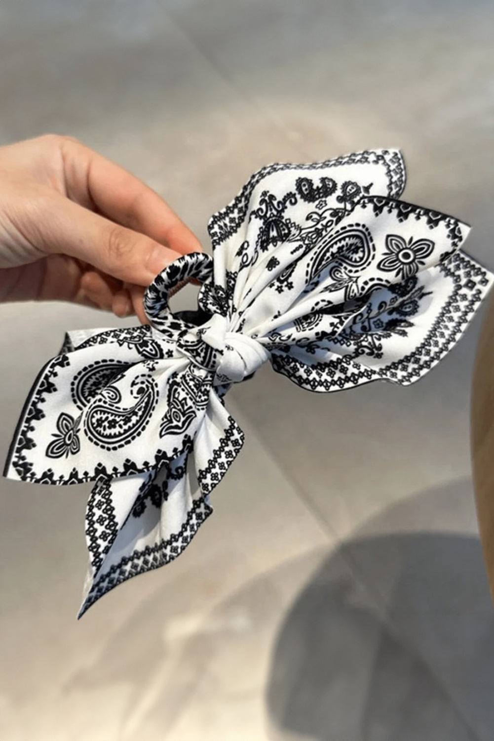 Pince à cheveux à nœud et imprimé floral cachemire