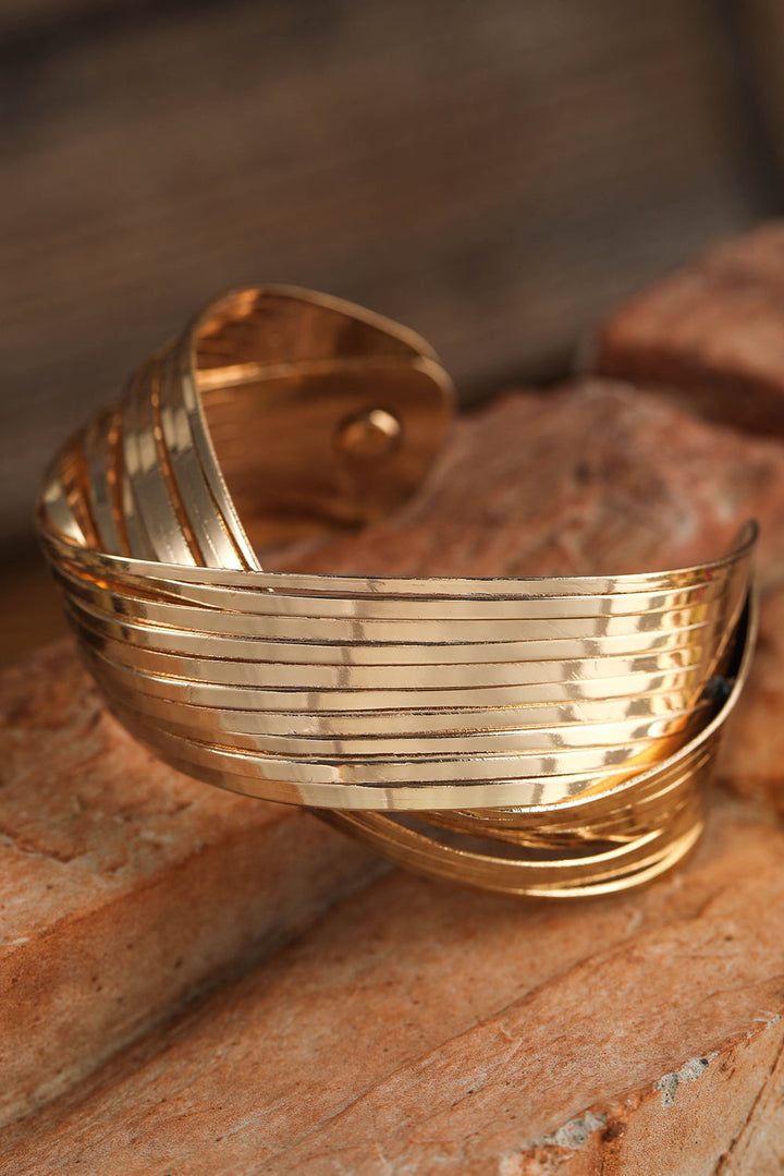 Strukturiertes Crossover-Armband aus Metall