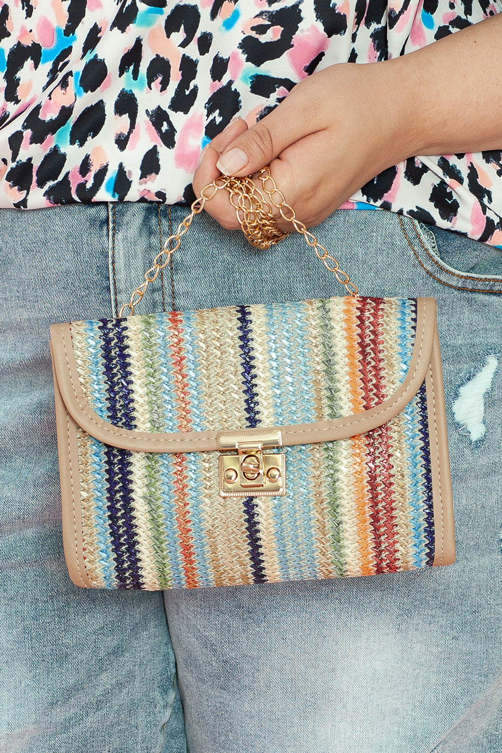 Sac à bandoulière simple à rabat en crochet rayé