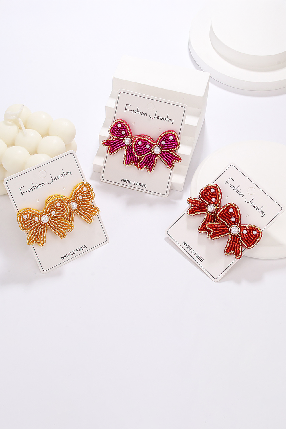 Boucles d'oreilles à tige en forme de nœud en perles de riz