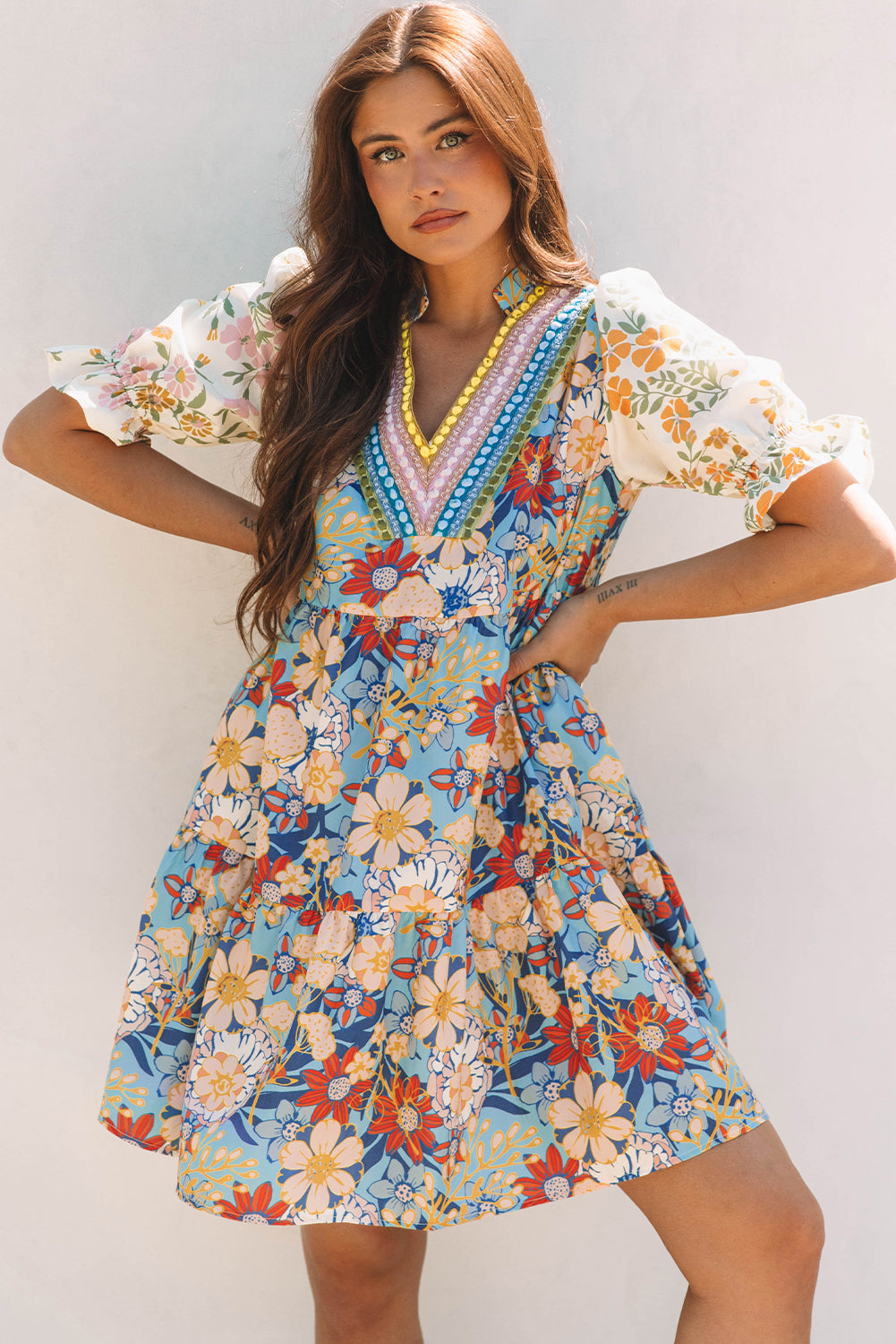 Boho Floral Print Crochet Patchwork V Neck Loose Mini Dress ModeShe Boho Floral Print Crochet Patchwork V Neck Loose Mini Dress ModeShe