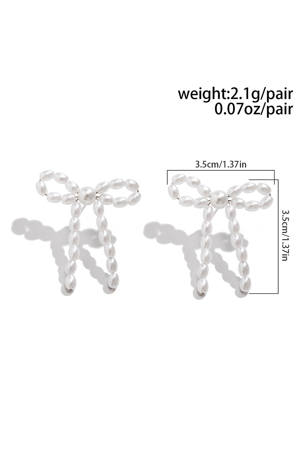 Boucles d'oreilles cloutées en perles et nœud papillon