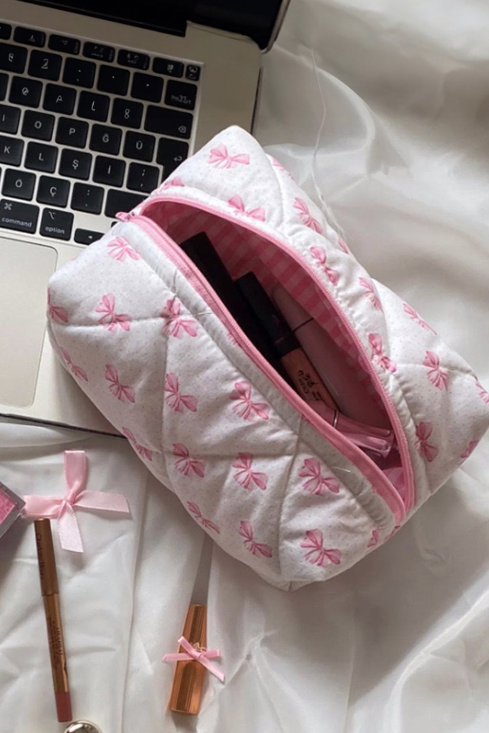 Bow Knot Quilted Zipper Makeup Bag
