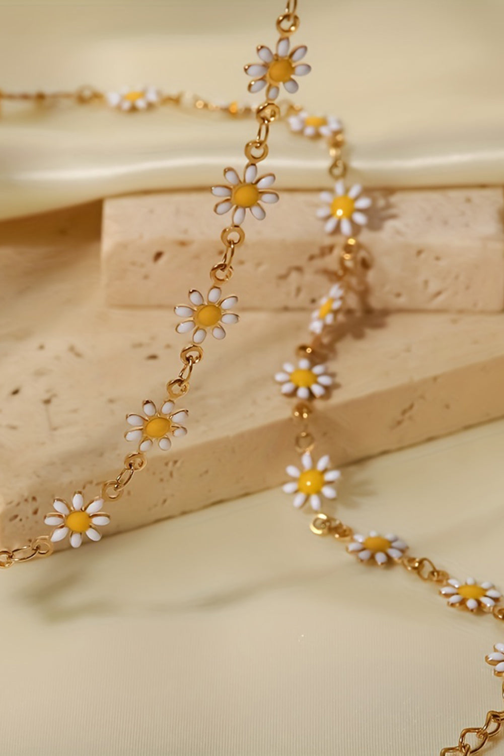 Daisy Adjustable Chain Choker Necklace