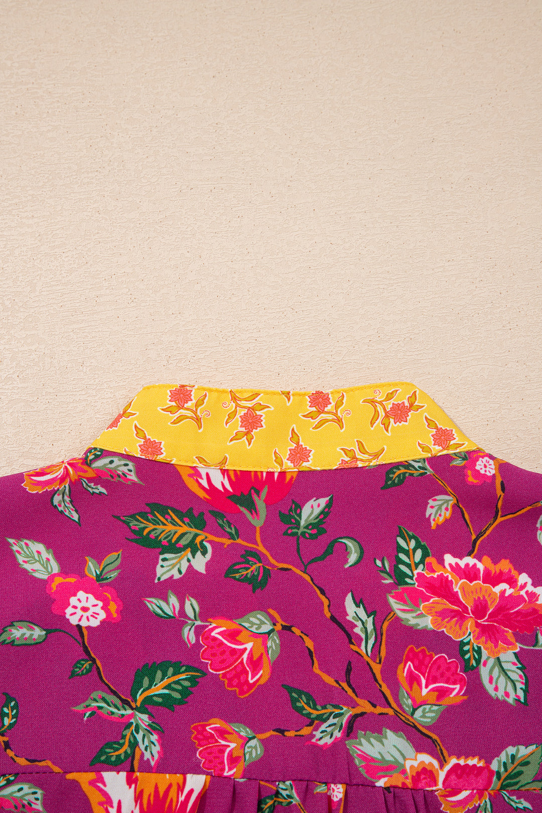 Contrast Placket Split V Neck Floral Blouse