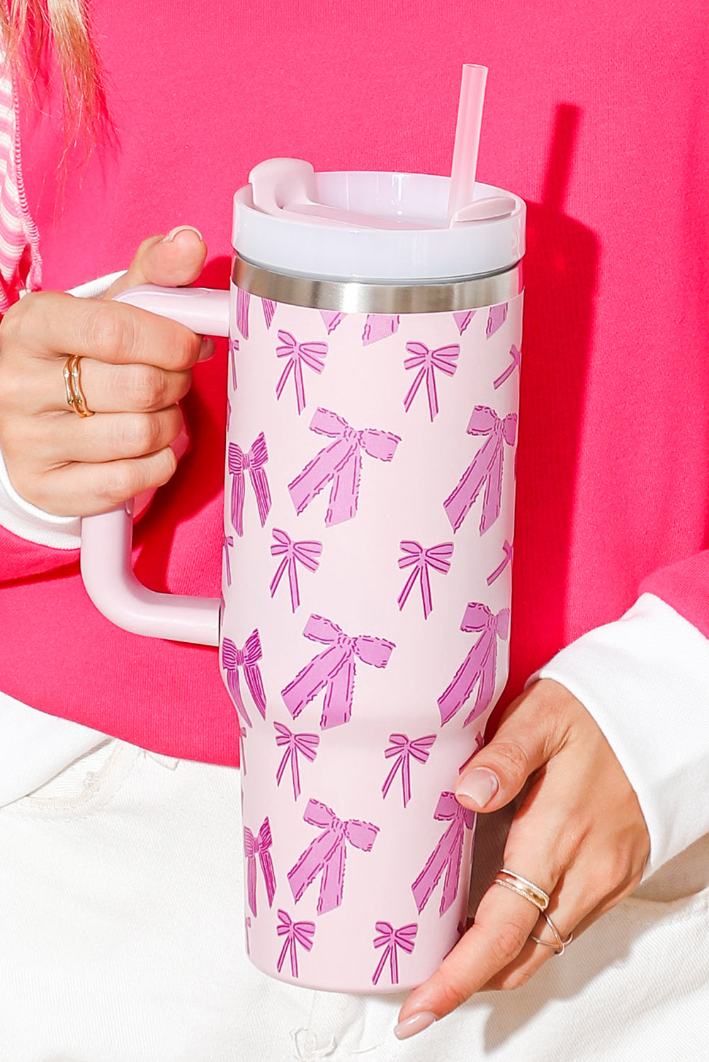 Niedlicher Becher mit Schleifenaufdruck und Henkel, 40 oz
