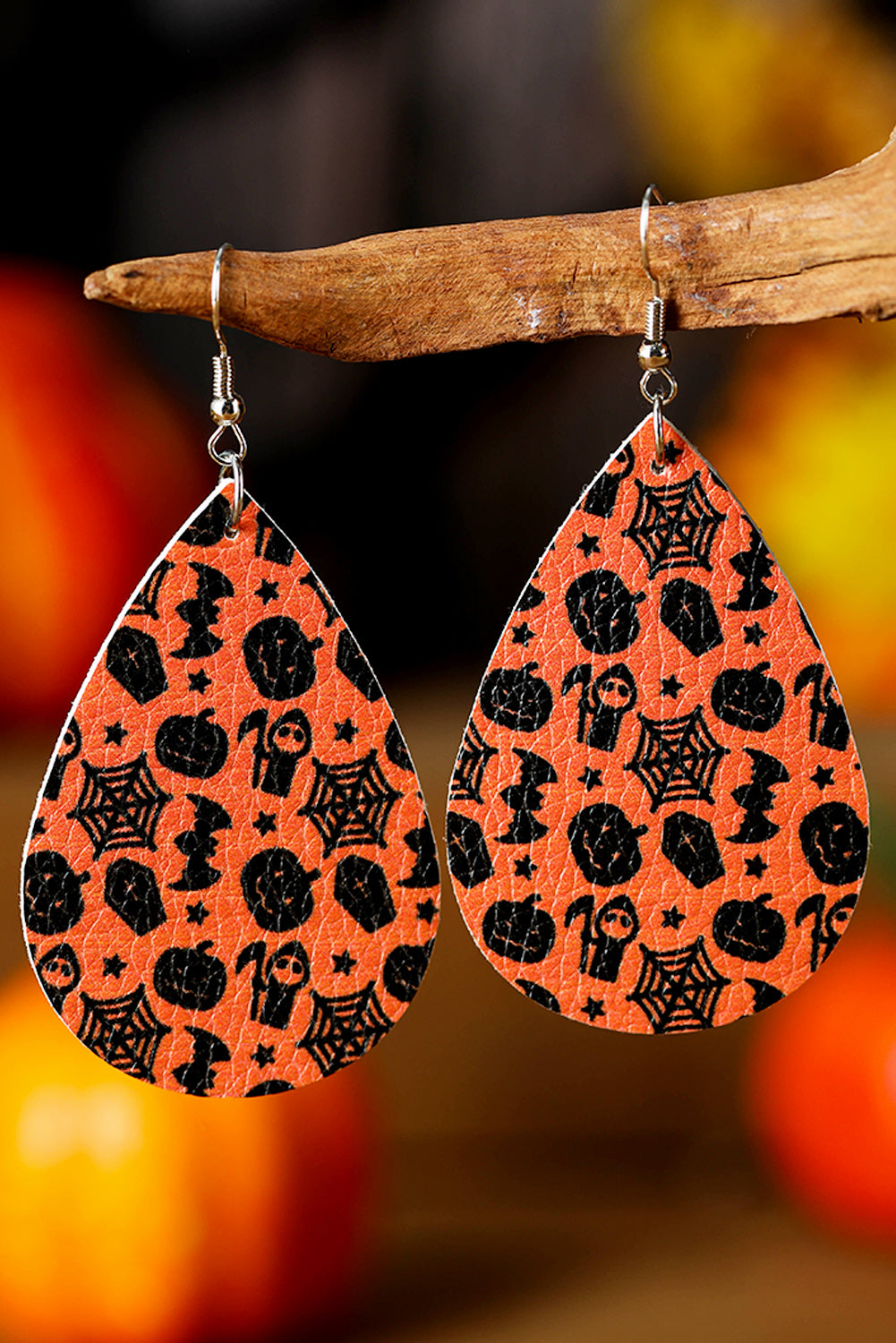 Halloween-Ohrhänger mit Kürbis-Spinnennetz und Fledermaus-Print