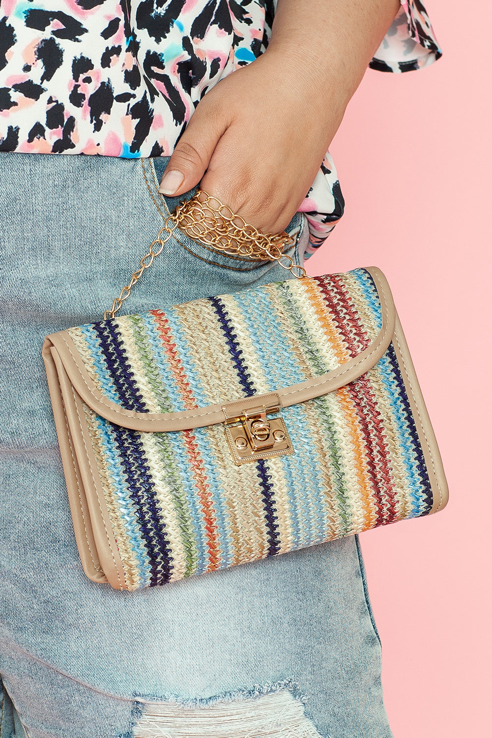 Sac à bandoulière simple à rabat en crochet rayé