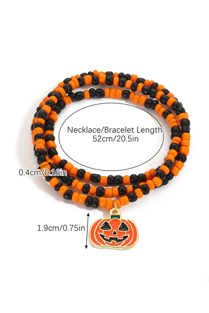 Collier d'Halloween avec pendentif en forme de visage de citrouille et perles de riz
