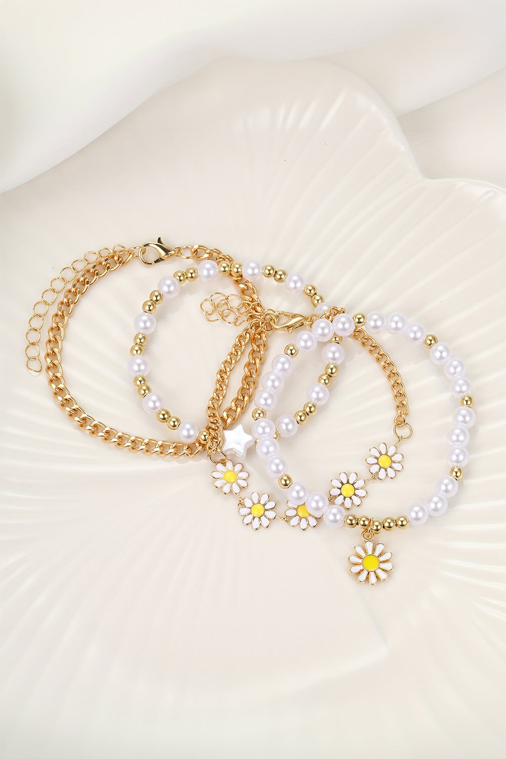 4pcs Daisy Pearl Beaded Chain Bracelet Set