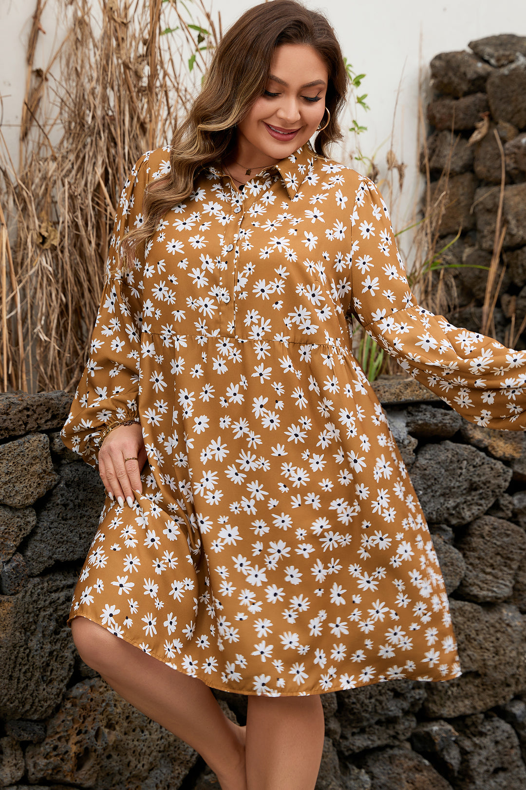 Khaki Daisy Floral Print Button Split Neck Puff Sleeve  Plus Size Dress