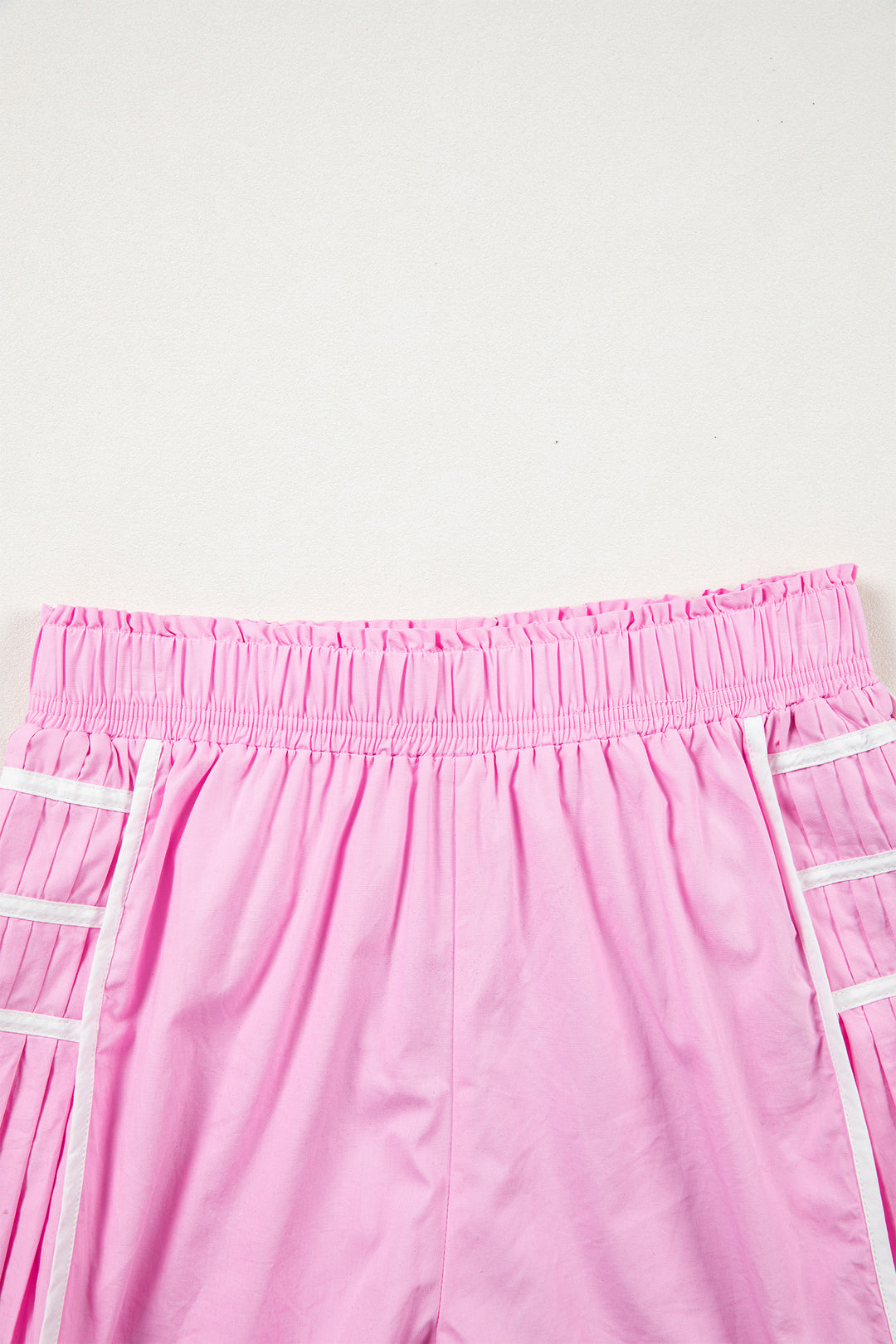 Bonbon Contrast Trim Pleated Casual Active Shorts