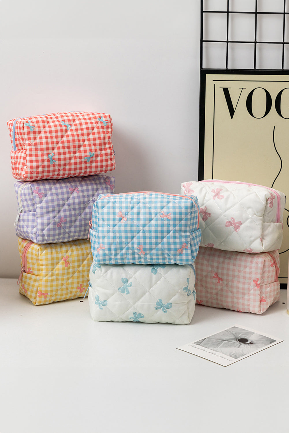 Sweet Bow Knot Print Quilted Zipper Cosmetic Bag