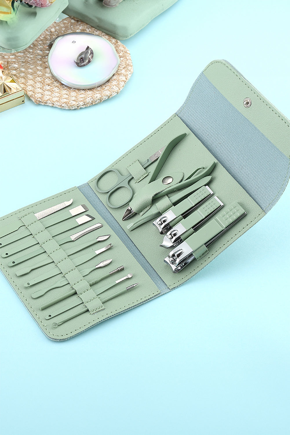 16pcs Portable Manicure Nail Clippers Set