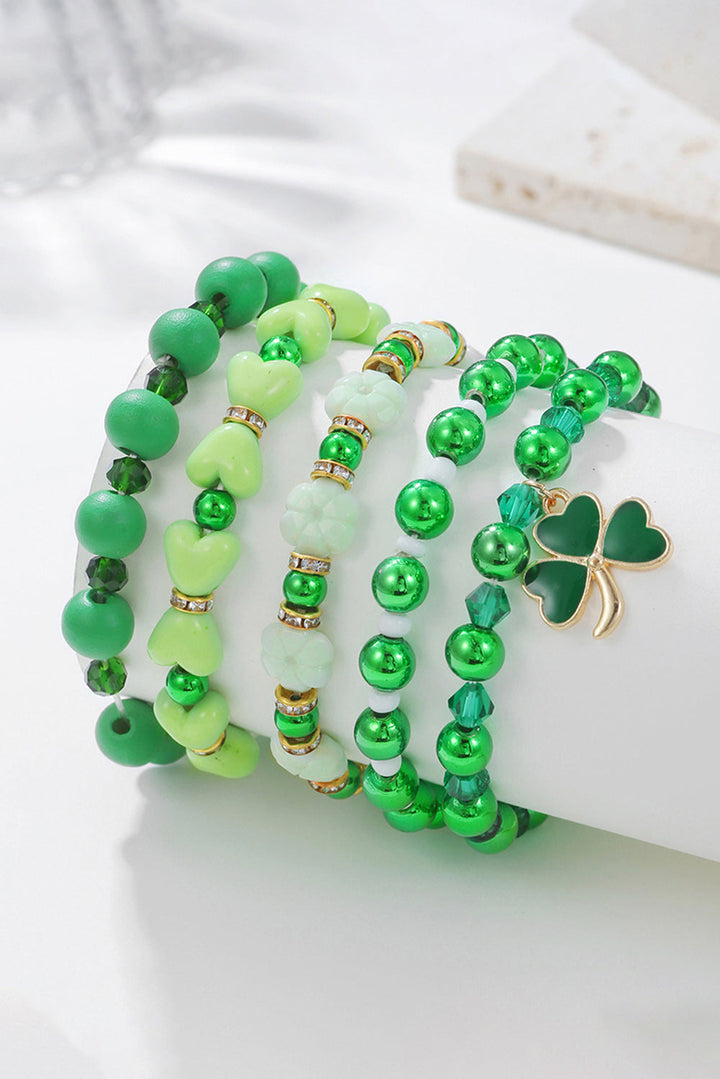 Ensemble de 5 bracelets avec pendentifs et perles en forme de trèfle