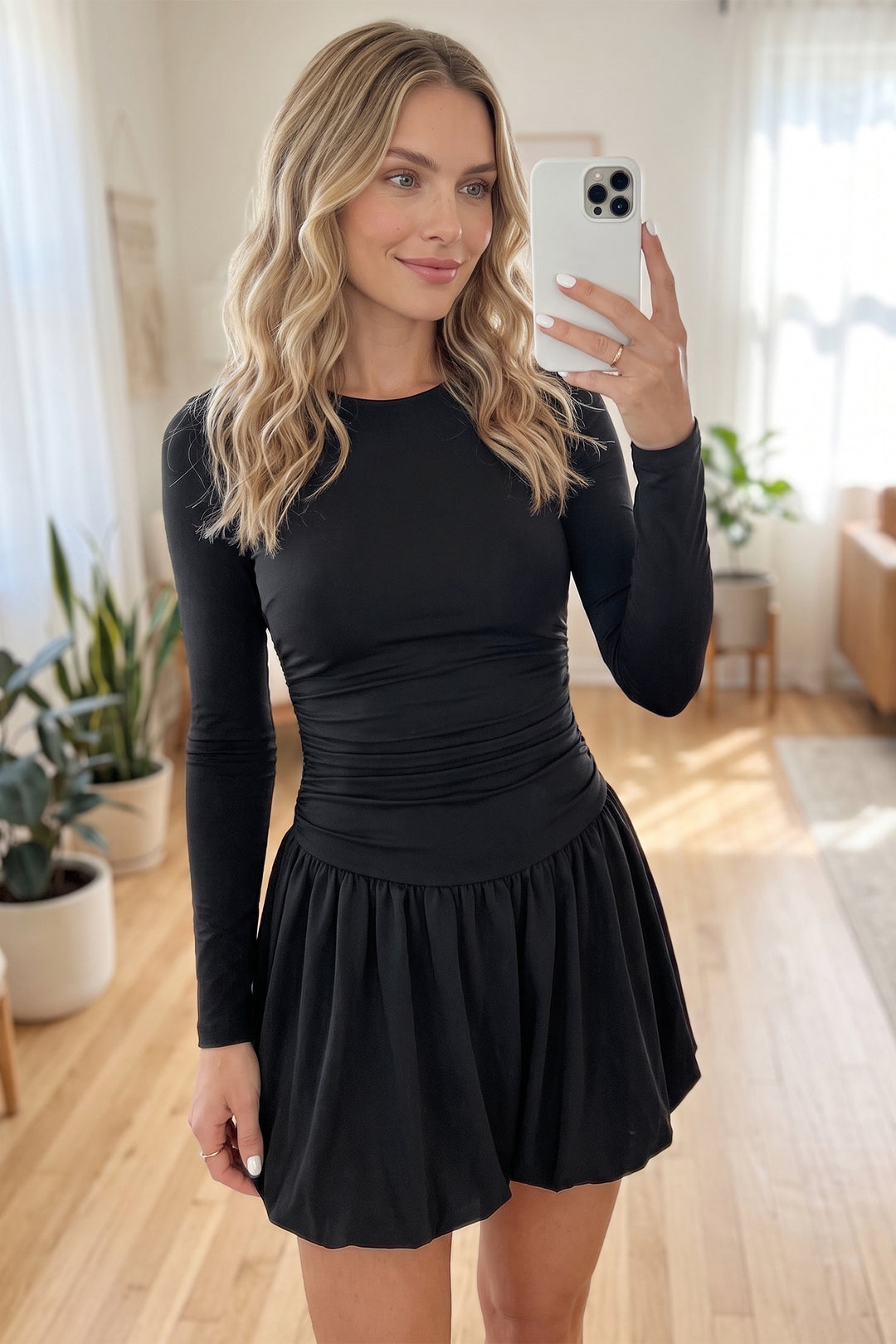 Black Solid Color Long Sleeve Bubble Hem Short Dress