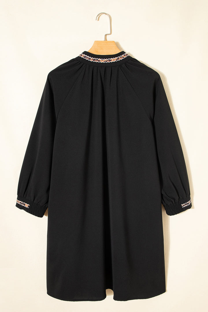 Contrast Trim V Neck Bracelet Sleeve Shift Mini Dress