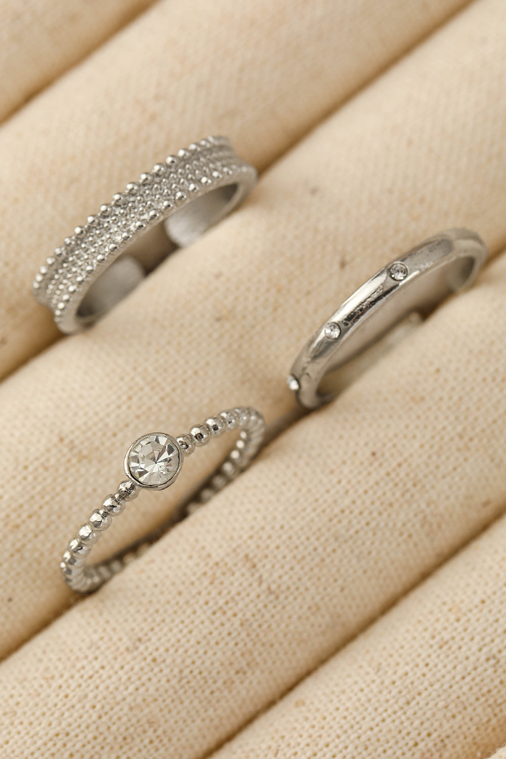 3 Stücke Ring Set mit Strasssteinen und Legierung