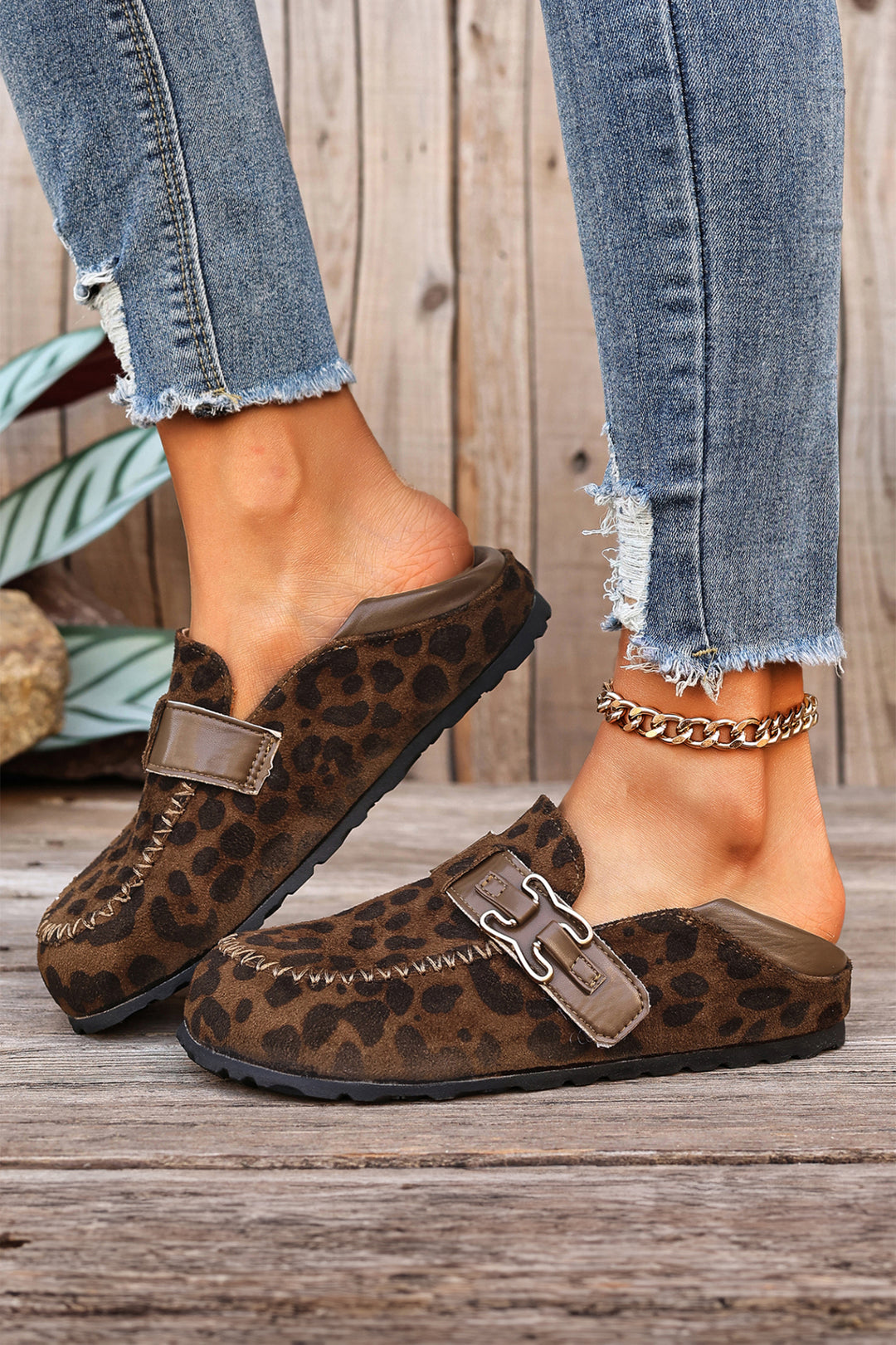 Faux Suede PU Leather Patchwork Retro Buckle Slip On Shoes