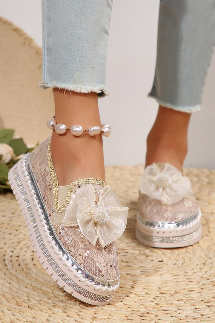 Atmungsaktive Loafer mit glänzender Schleife und Spitze