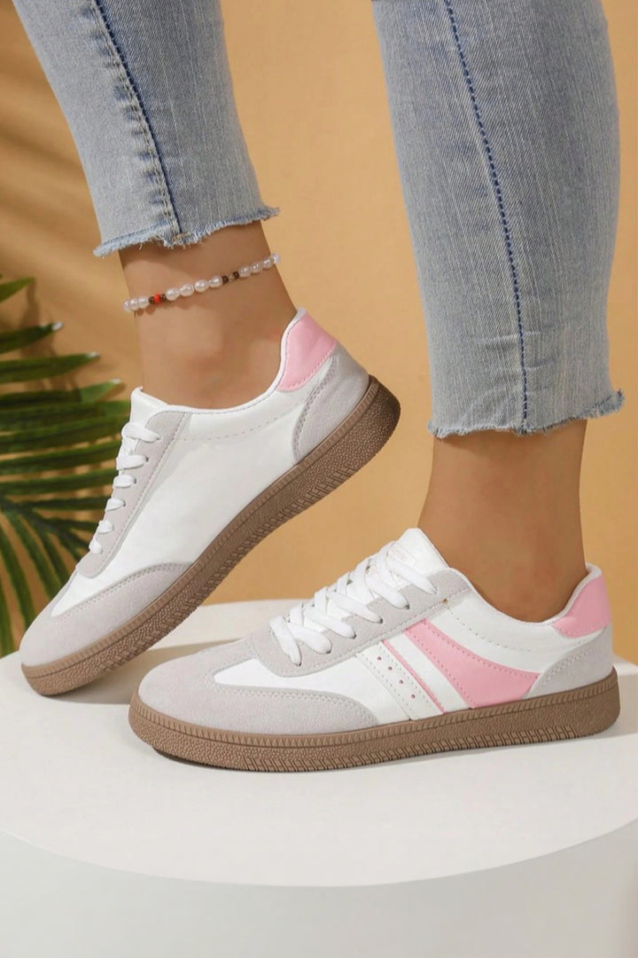 Fashionable Patchwork Lace Up Low Top Casual Flat Sneakers