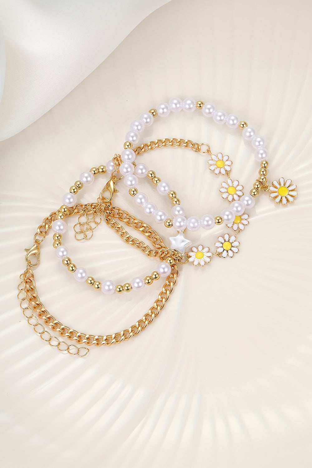 4pcs Daisy Pearl Beaded Chain Bracelet Set