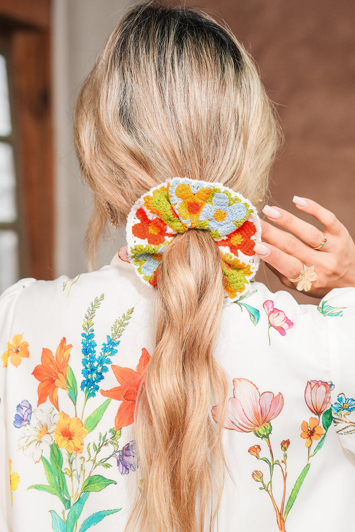 Chouchou à cheveux style bohème en crochet avec fleurs