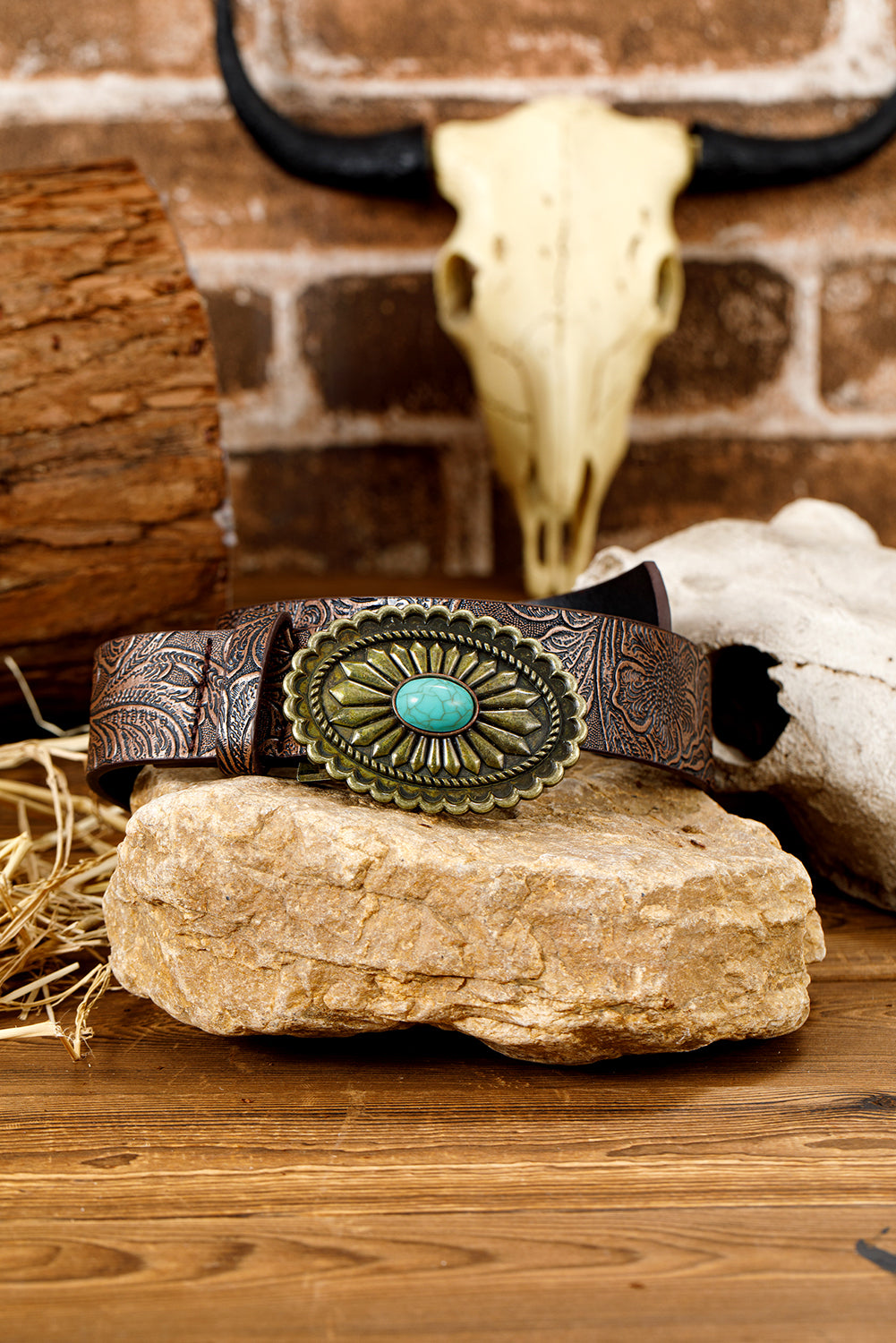 Ceinture en similicuir gaufré à décor de plaque turquoise rétro