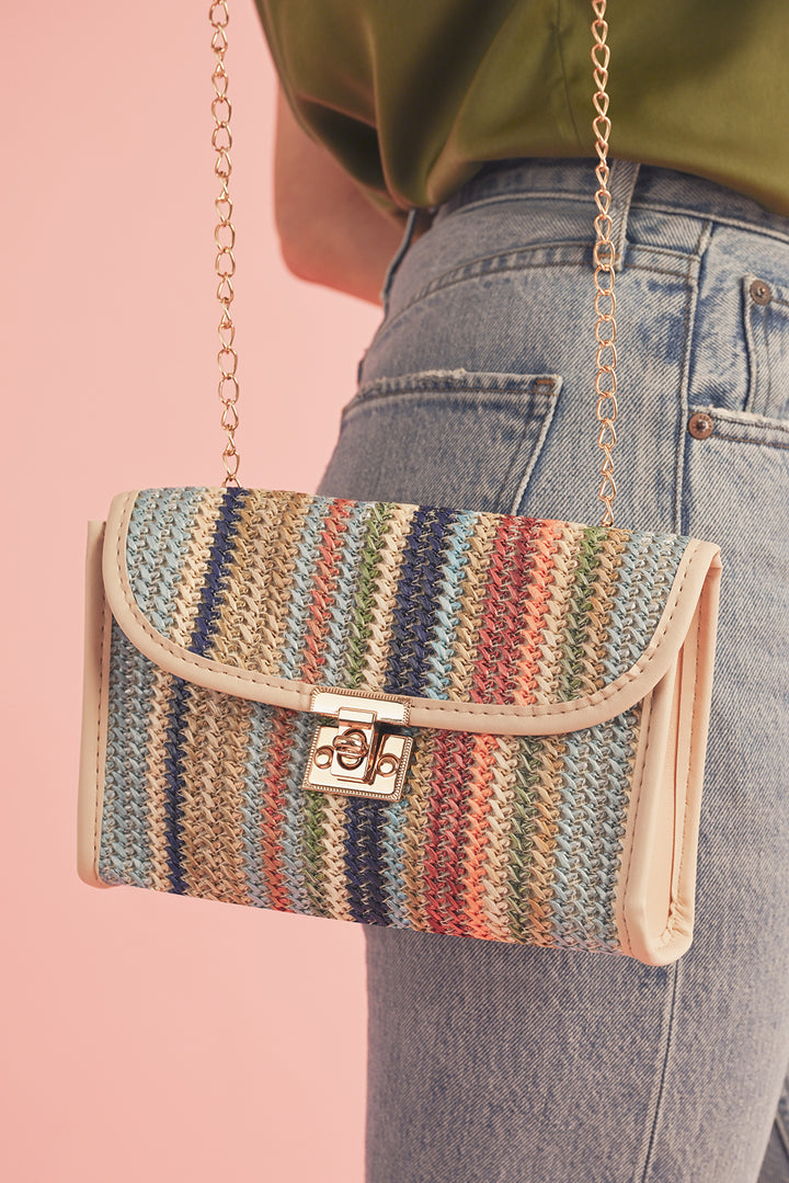 Sac à bandoulière simple à rabat en crochet rayé