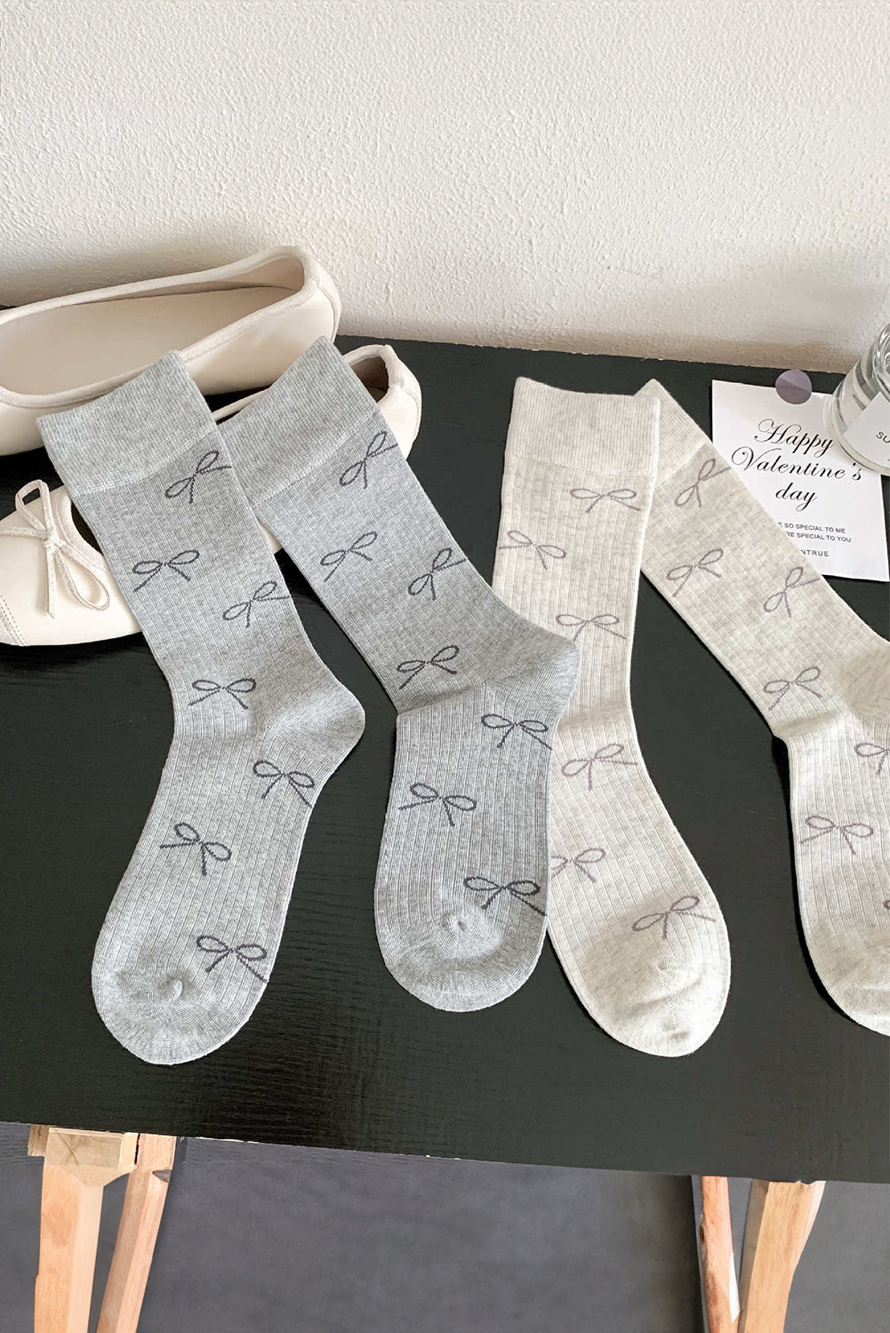 Gerippte Crew-Socken mit Schleifenknoten-Print