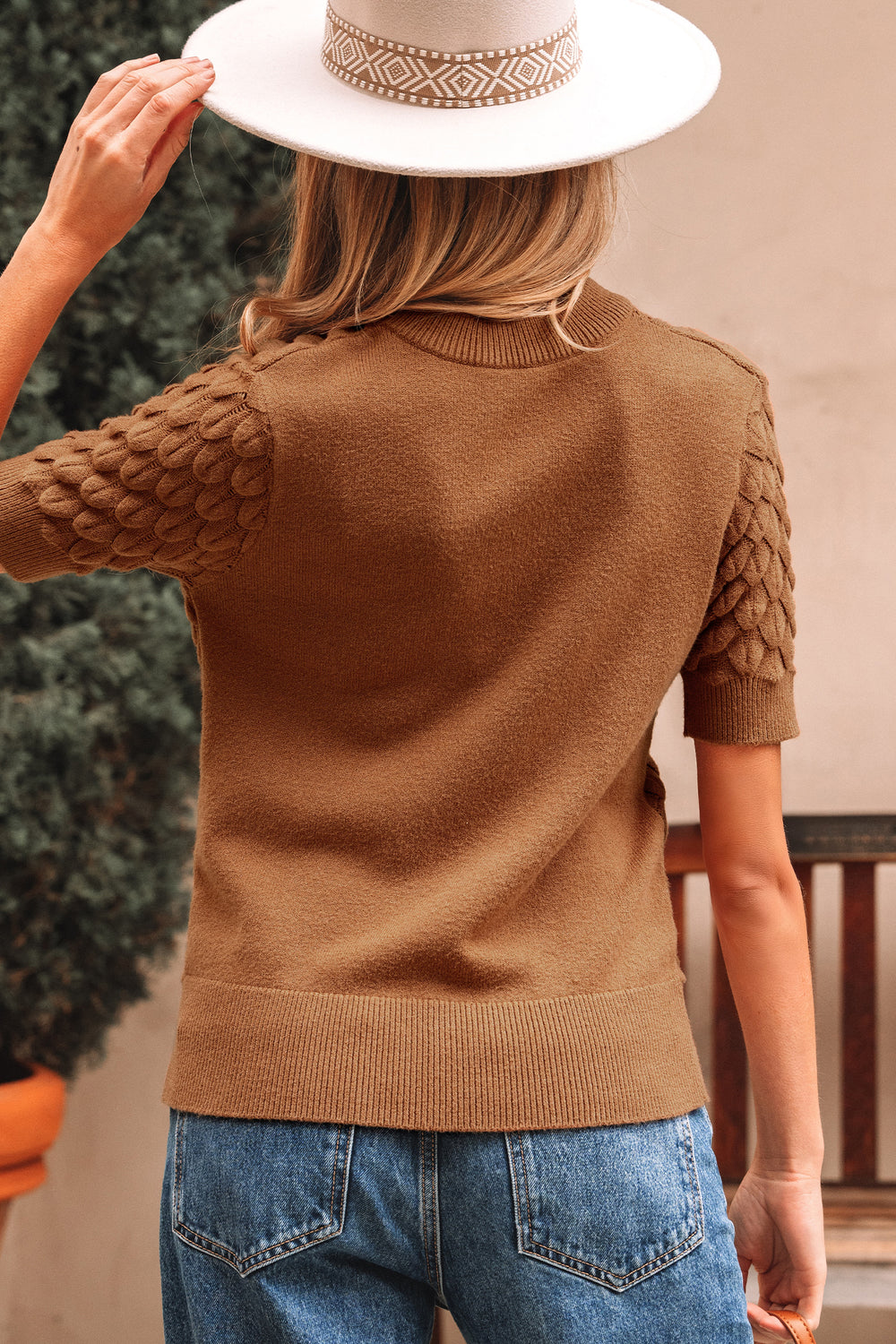 Fish Scale Textured Knit Ribbed Crew Neck Short Sleeve Sweater