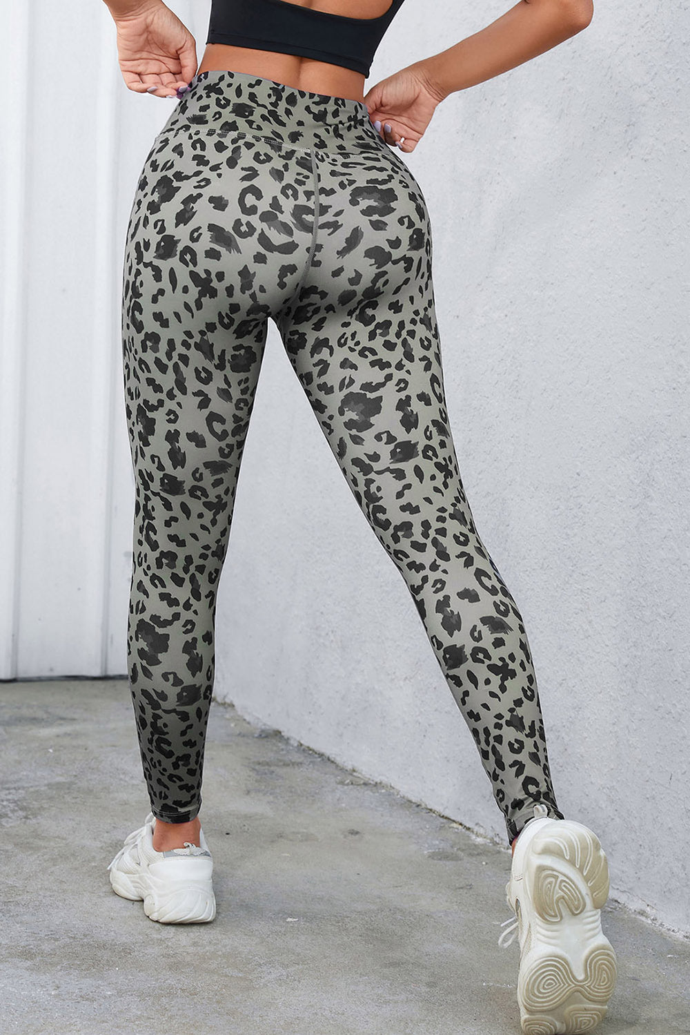 Classic Leopard Print Active Leggings