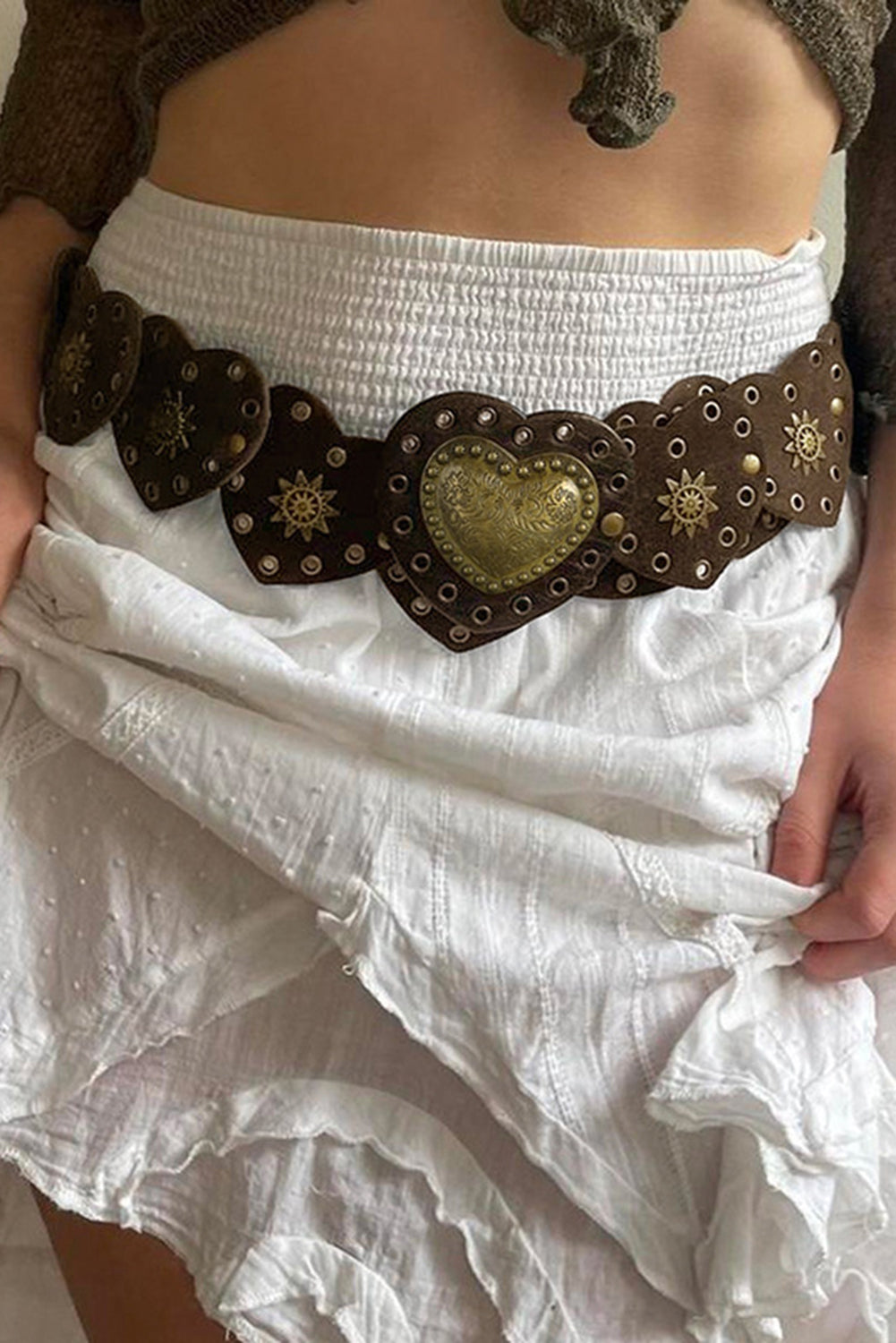 Ceinture bohème vintage en PU avec détails en bronze et cœur connecté