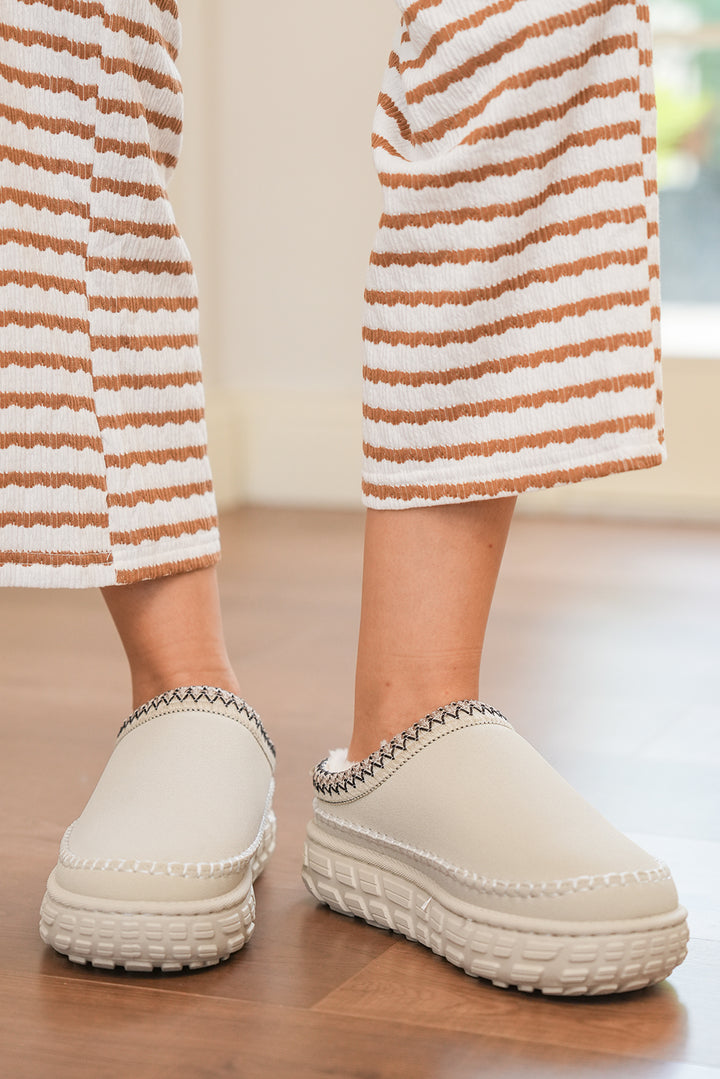 Contrast Stitch Detail Faux Suede PU Patchwork Plush Winter Clog Slippers