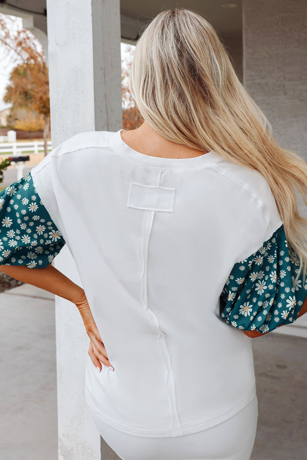 contrast floral puff sleeve oversized top