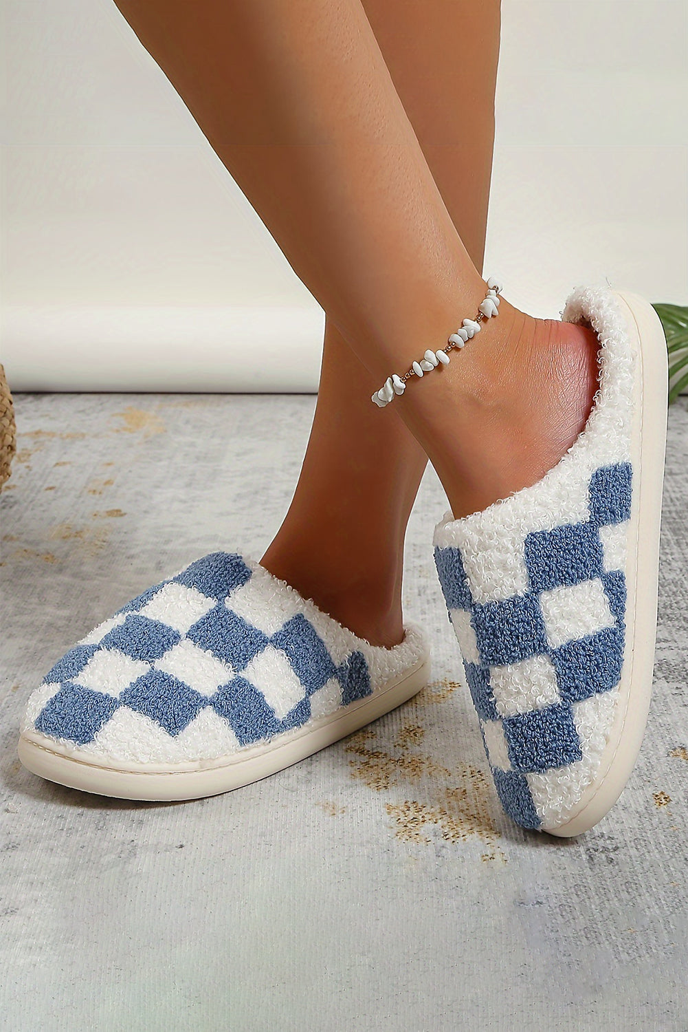 Checkered Print Fuzzy Slip On Winter Slippers