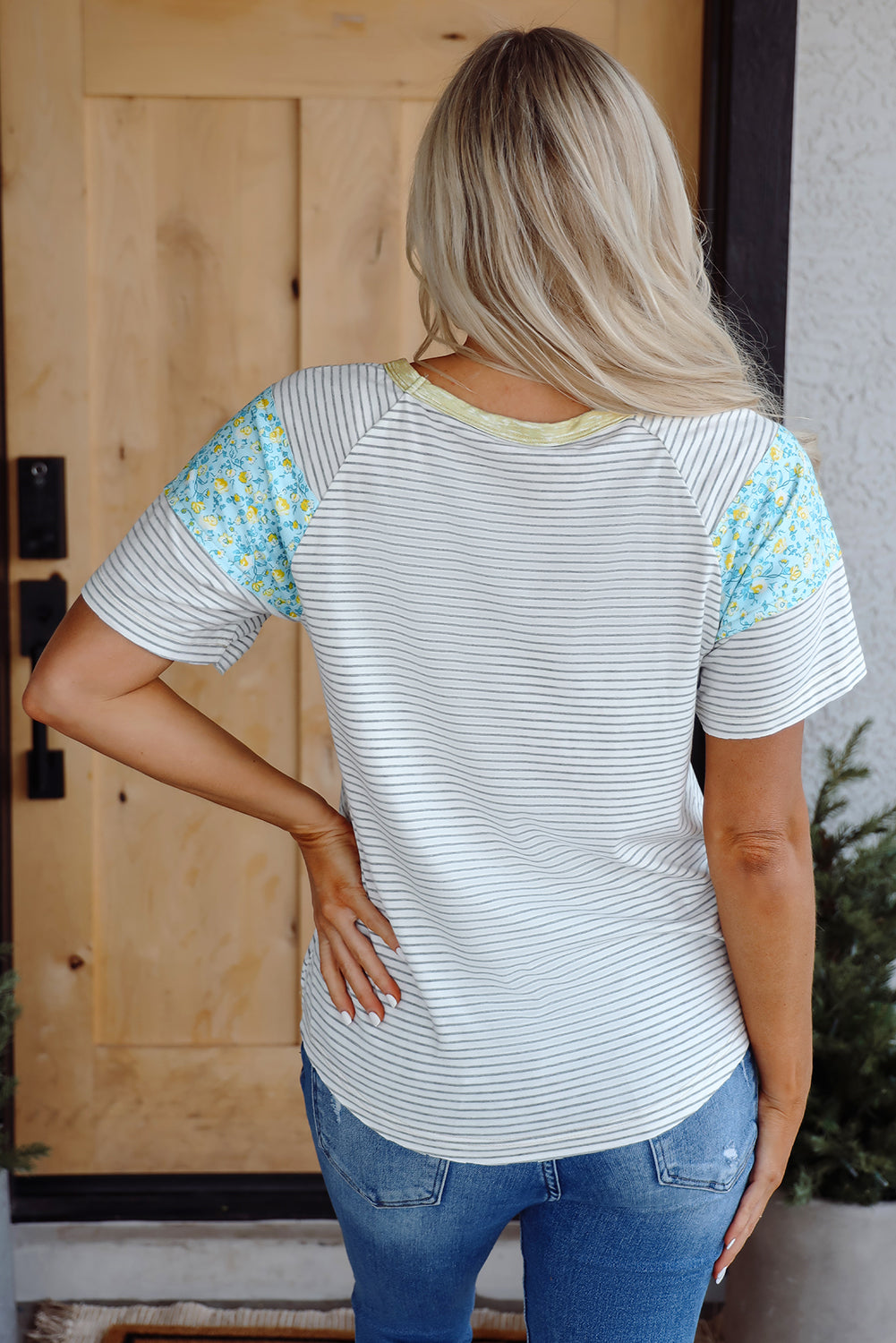 Floral Insert Sleeves Contrast Round Neck Tee