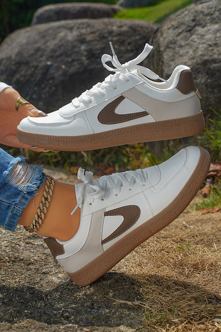 Schnür-Sneakers aus PU-Leder mit Farbkontrast