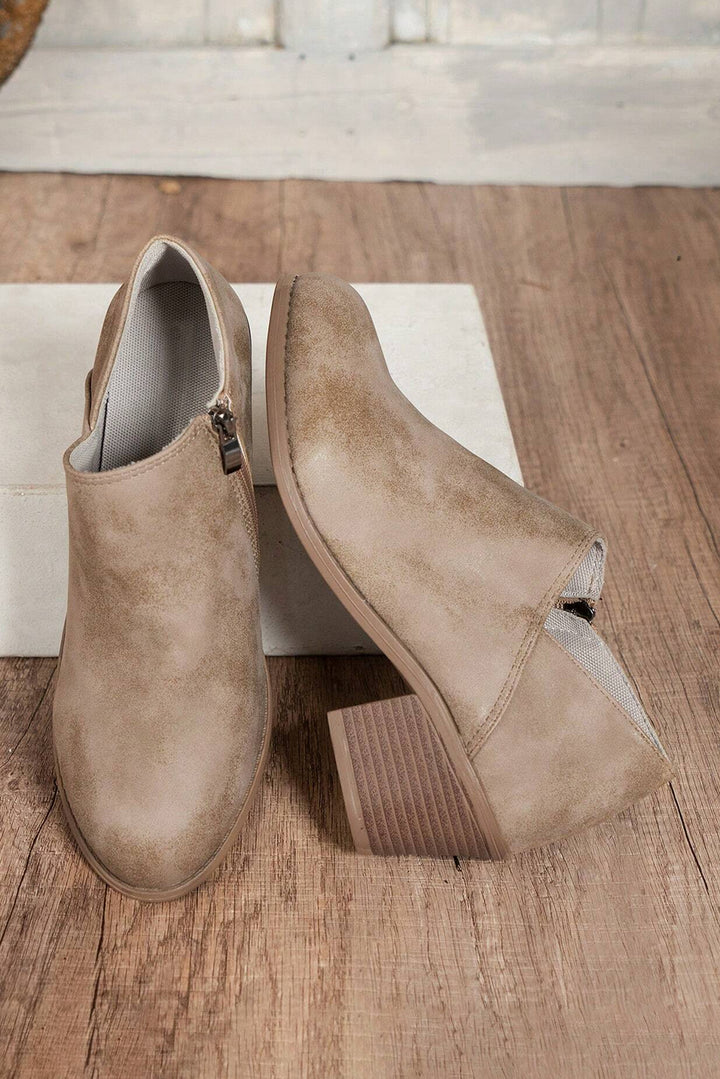 Tulip Opening Suede Ankle Boots