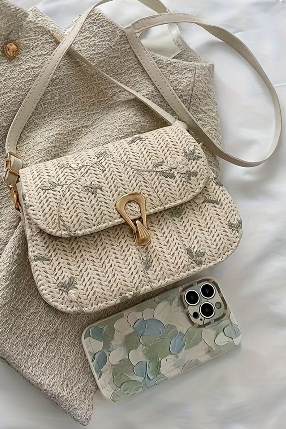 Delicate Weave Detail One Shoulder Bag