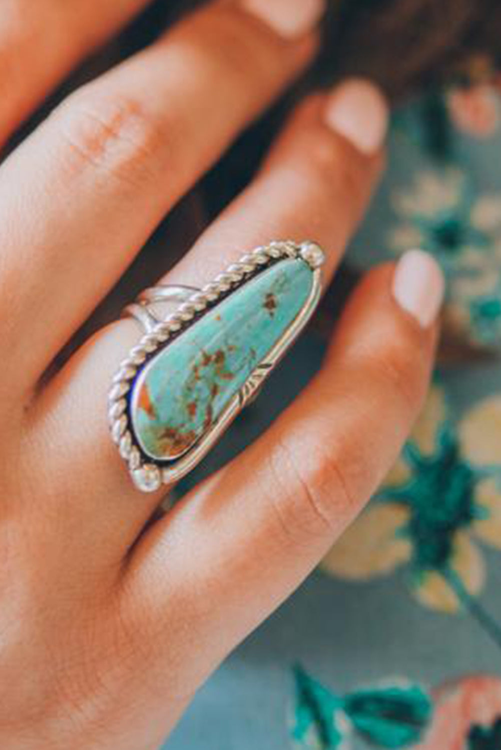 Bague en alliage à décor turquoise