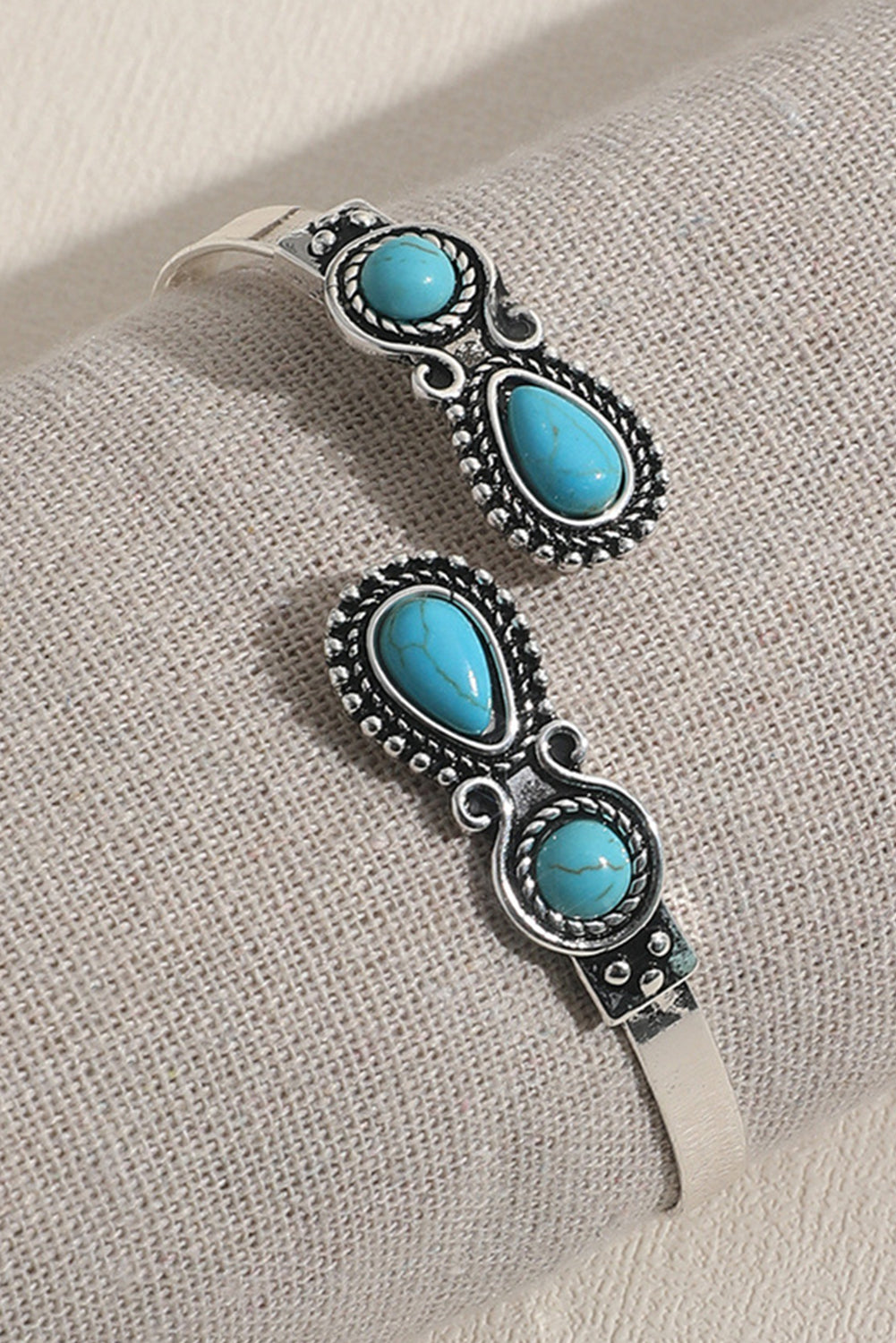 Bracelet en pierre turquoise occidentale