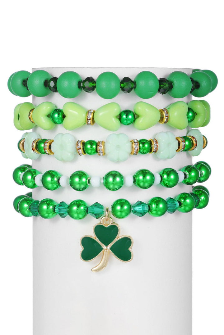 Ensemble de 5 bracelets avec pendentifs et perles en forme de trèfle